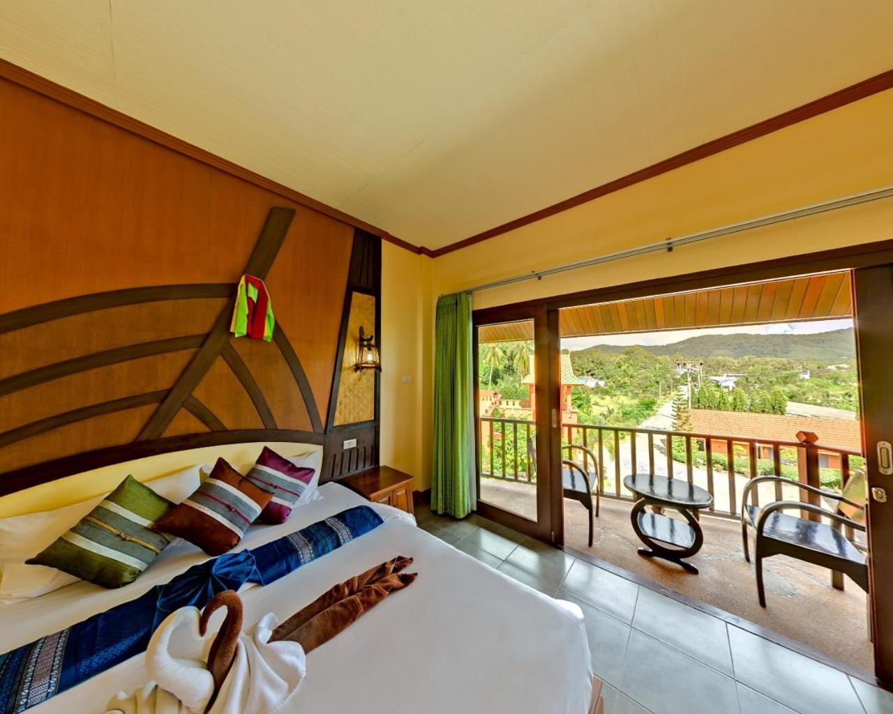 Deluxe Room Balcony Mountain View Shuttle bus to the beach,1516319689:JPEG